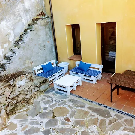 La Marquesa De Vallespin .patio.centro Ciudad.