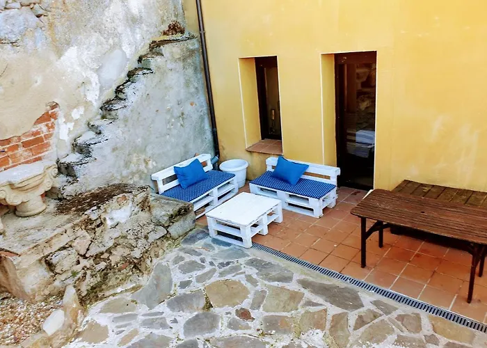 La Marquesa De Vallespin .patio.centro Ciudad.